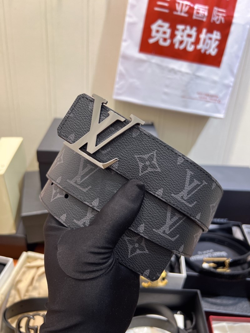 l0vis Vvtt0n belts
